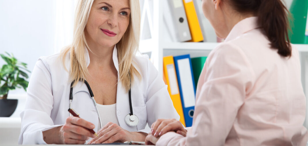 Hormone therapy for perimenopause helping woman manage symptoms and restore hormone balance