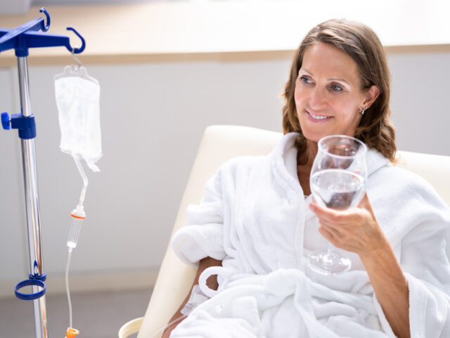 What Is Longevity IV Therapy and How Does It Work?